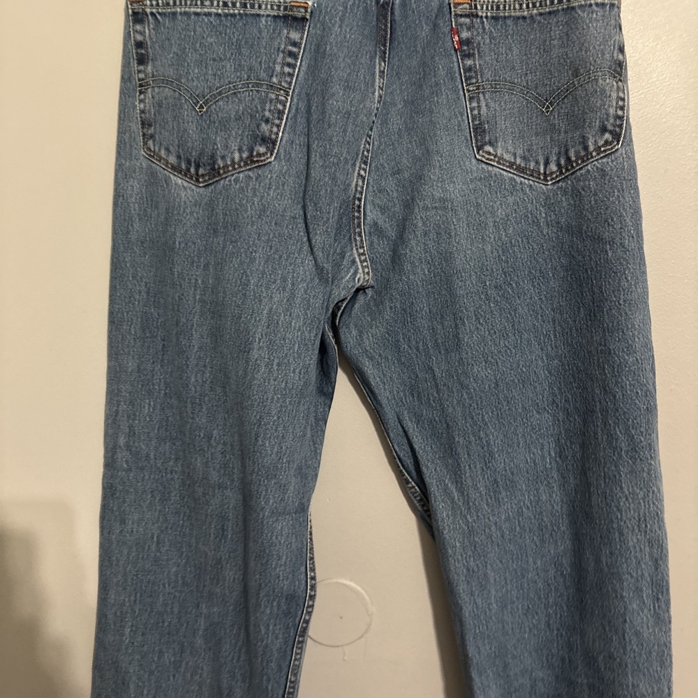Levis 505 Blue Jeans Mens 36x34 Faded Light Wash Straight Work Pants - Picture 3 of 16